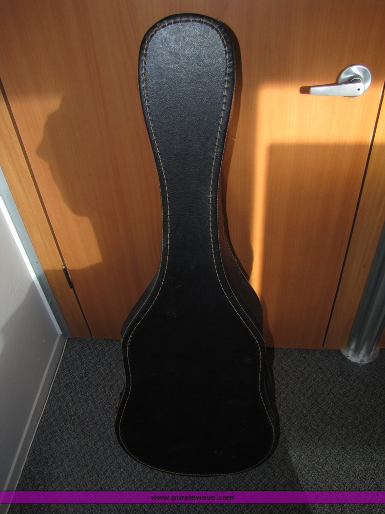 image for item 5022 Sunlite Guitar
