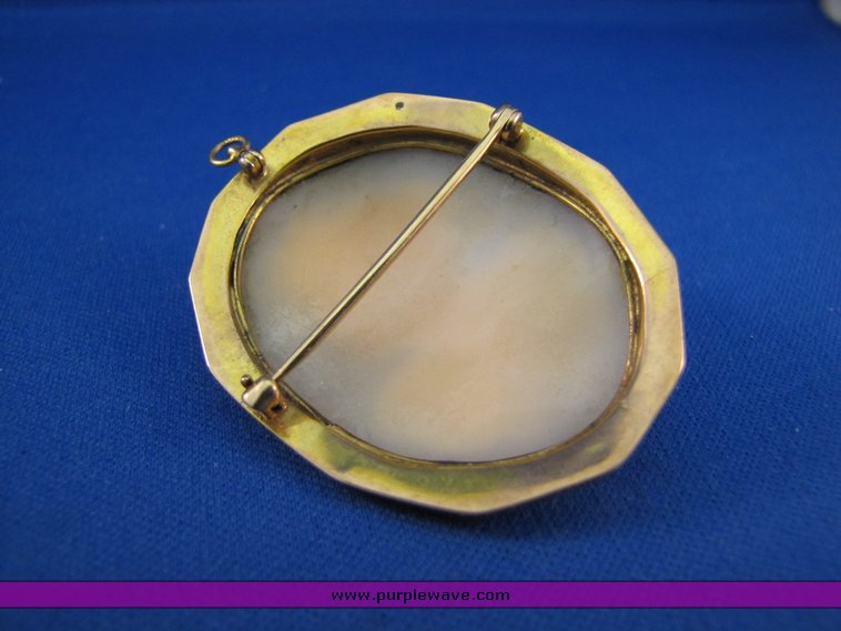 image for item 7247 14K and shell cameo