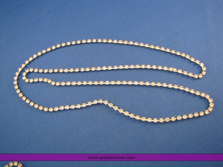 image for item 7252 Vintage crystal and silver jewelry