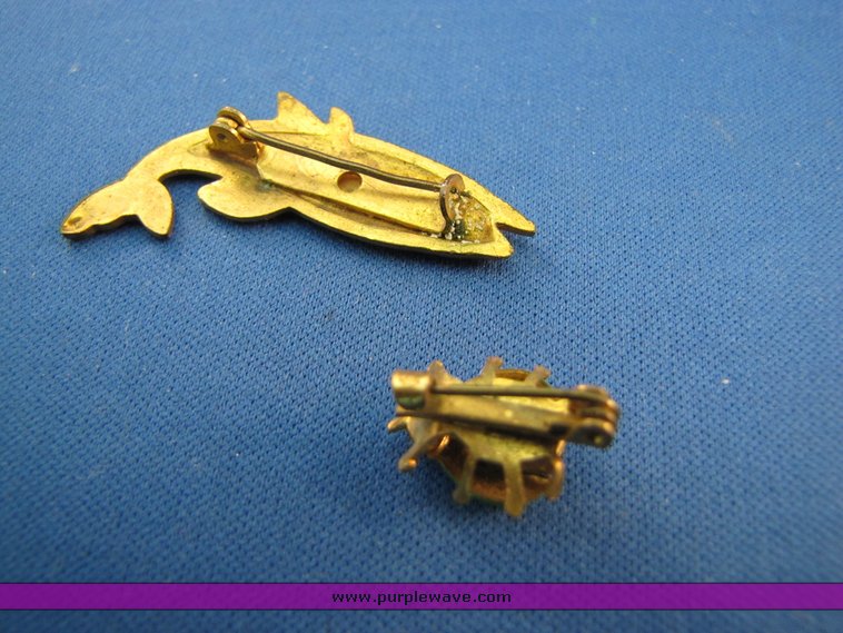 image for item 7257 Abalone shell and silver necklace