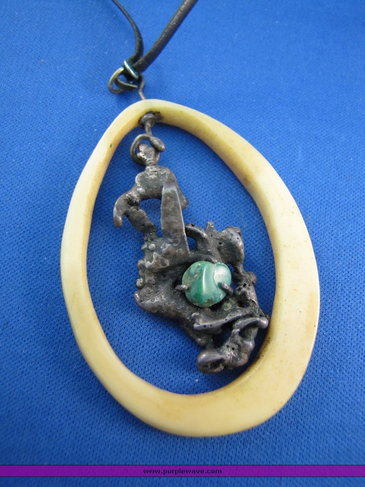 image for item 7257 Abalone shell and silver necklace