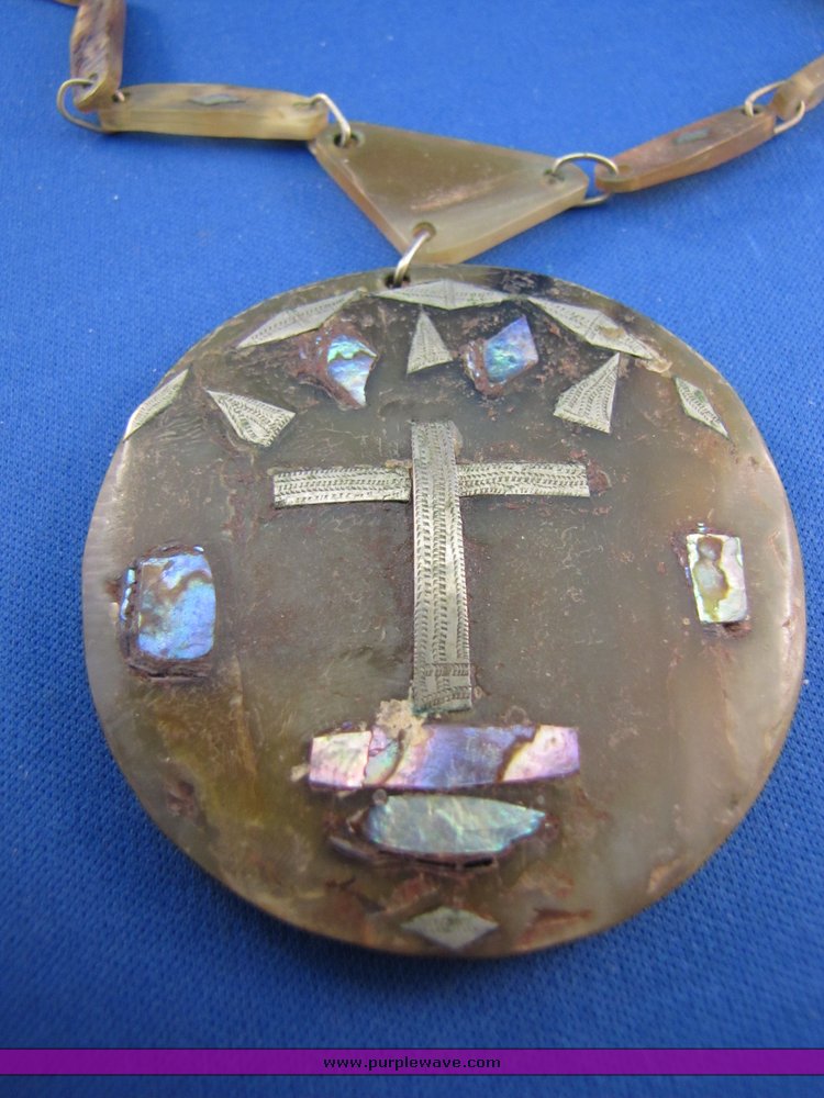 image for item 7257 Abalone shell and silver necklace