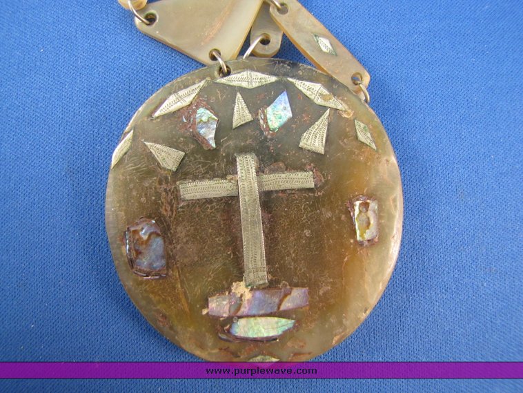 image for item 7257 Abalone shell and silver necklace