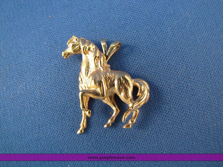 image for item 7263 14K horse pendant