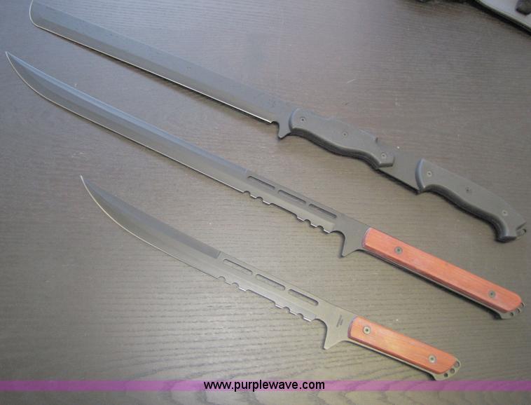 image for item 7274 2 Knives