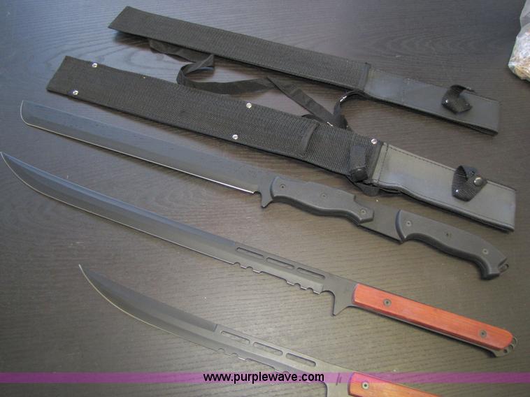 image for item 7274 2 Knives