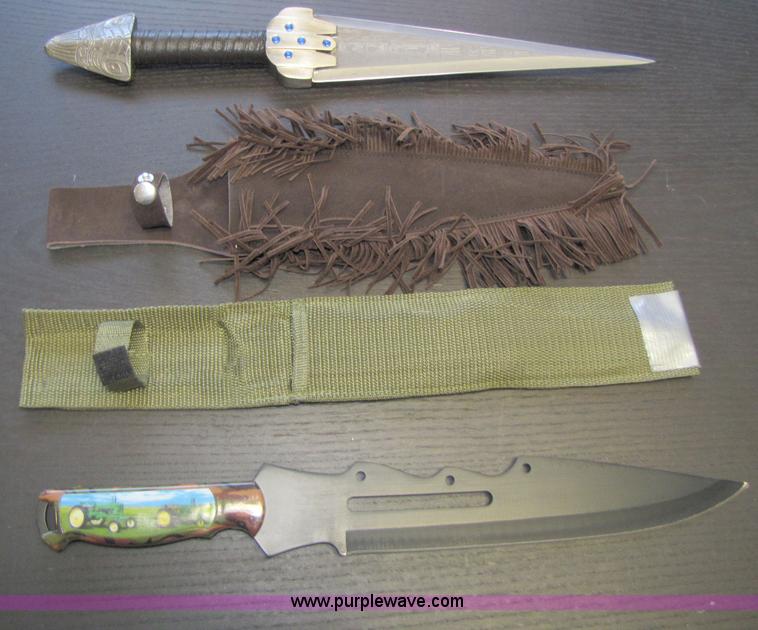 image for item 7275 2 Knives